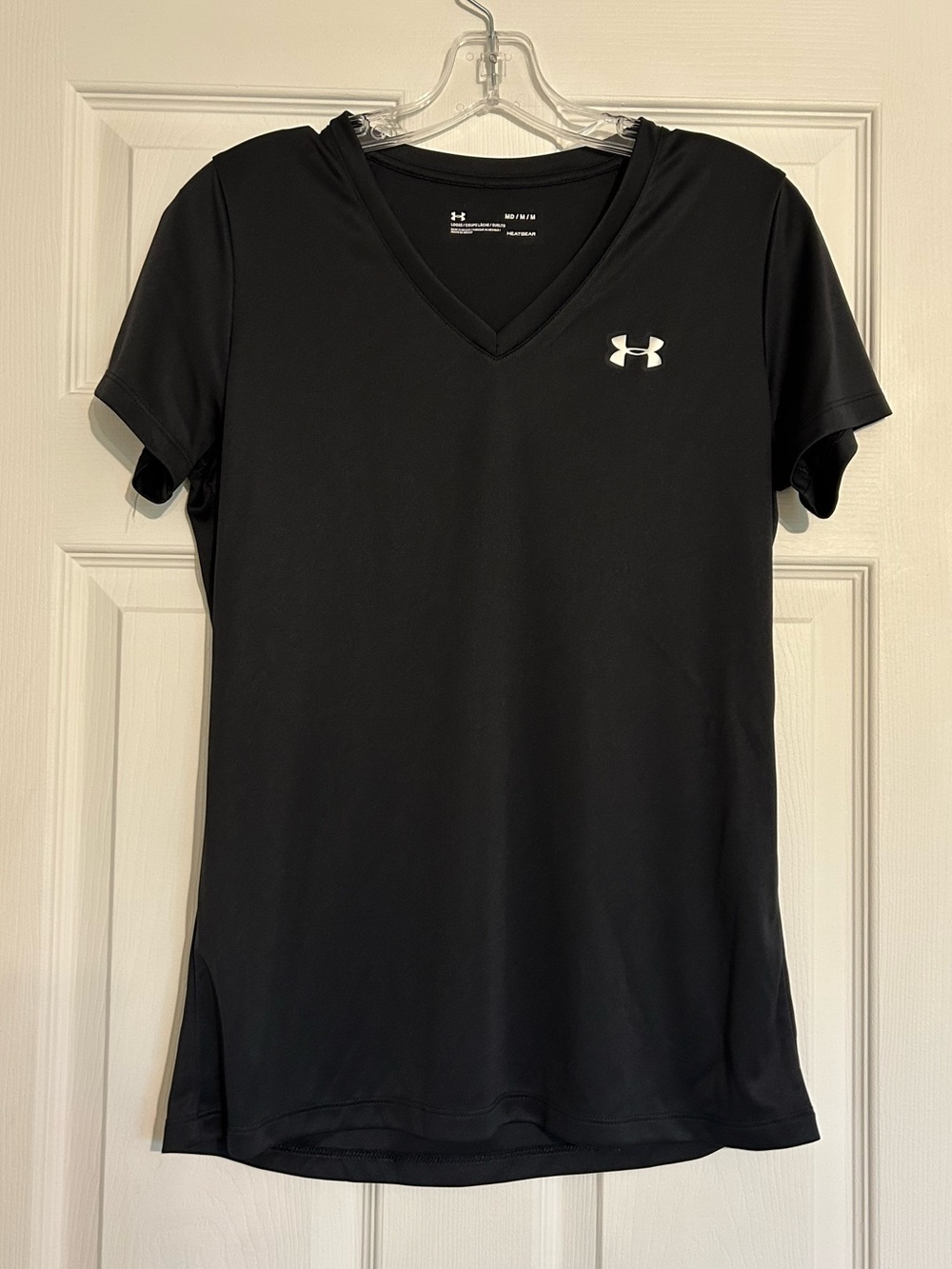 Under Armour Black V-Neck Women's Performance Tee